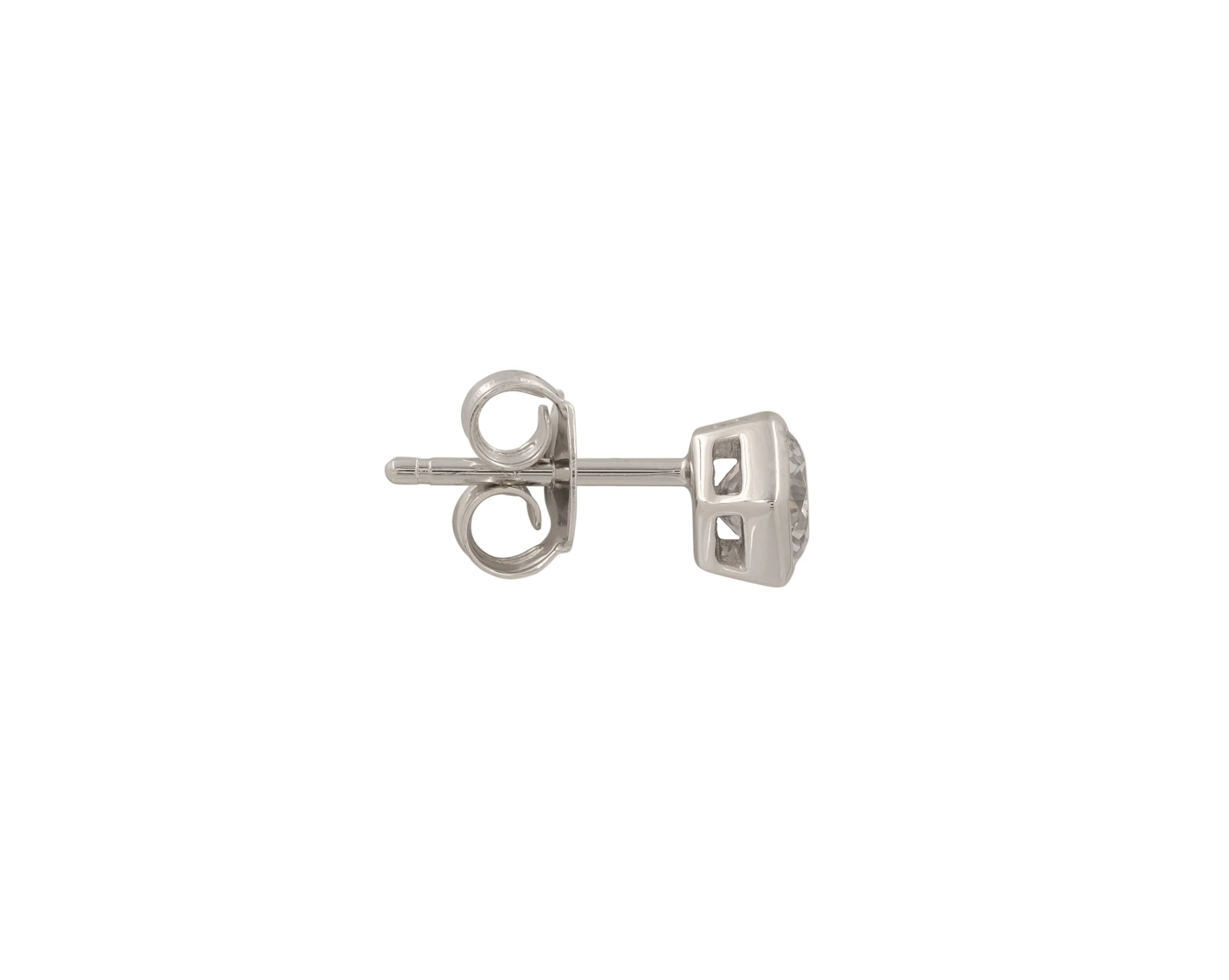THE ROUNDED-EDGE BEZEL STUDS - Image 6
