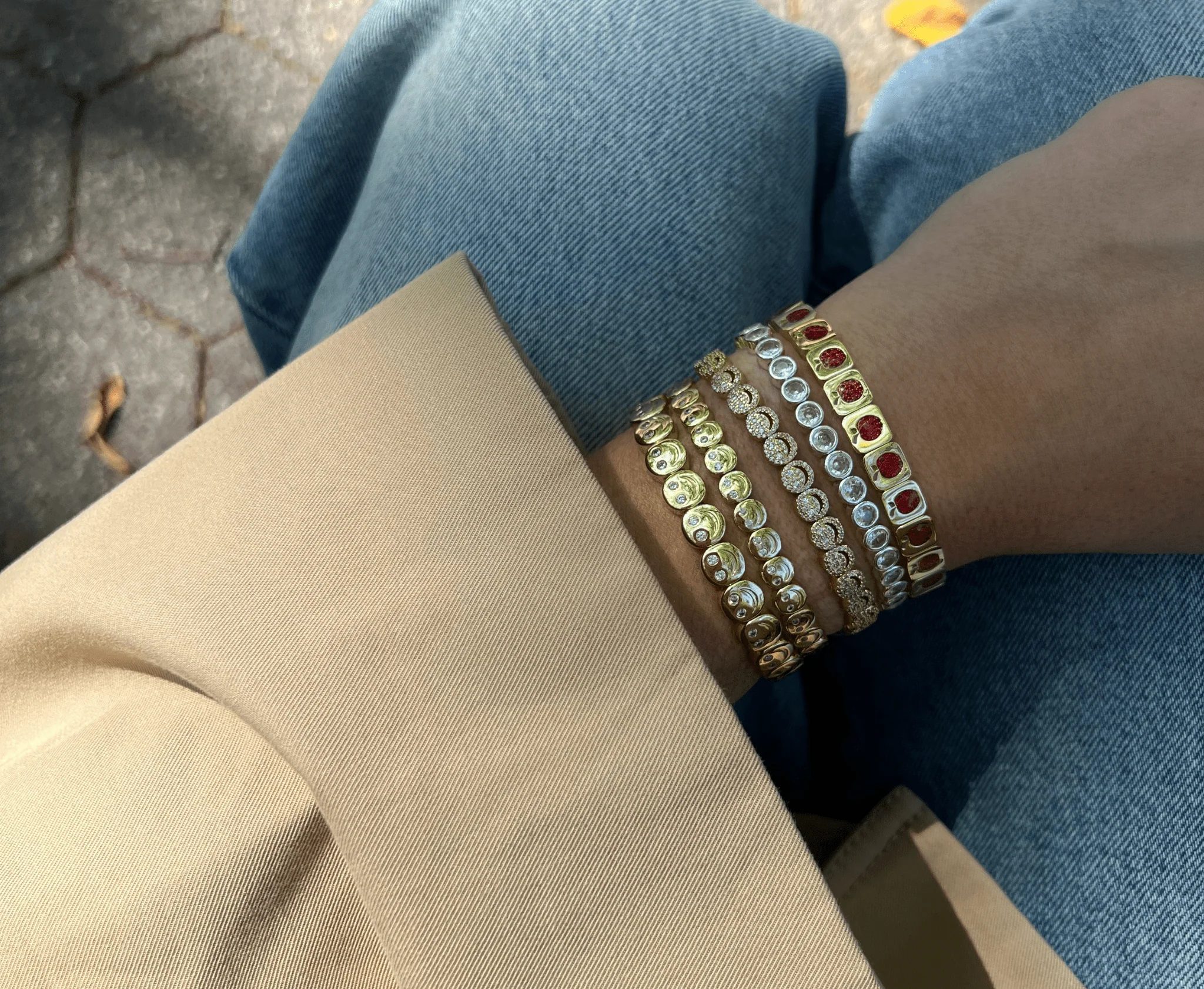 THE APPLE BRACELET - Image 4