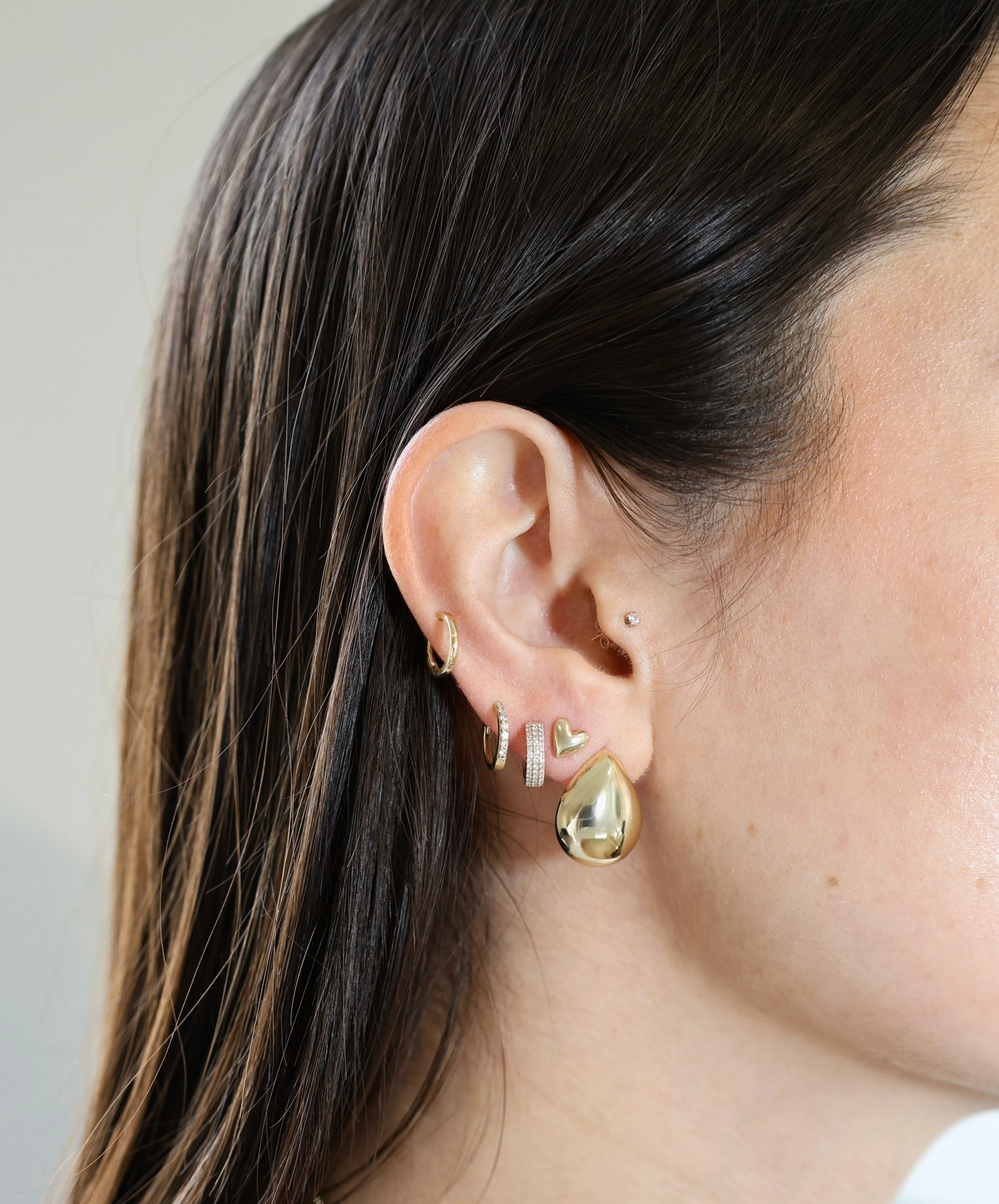 THE PUFFED HEART STUDS - Image 3