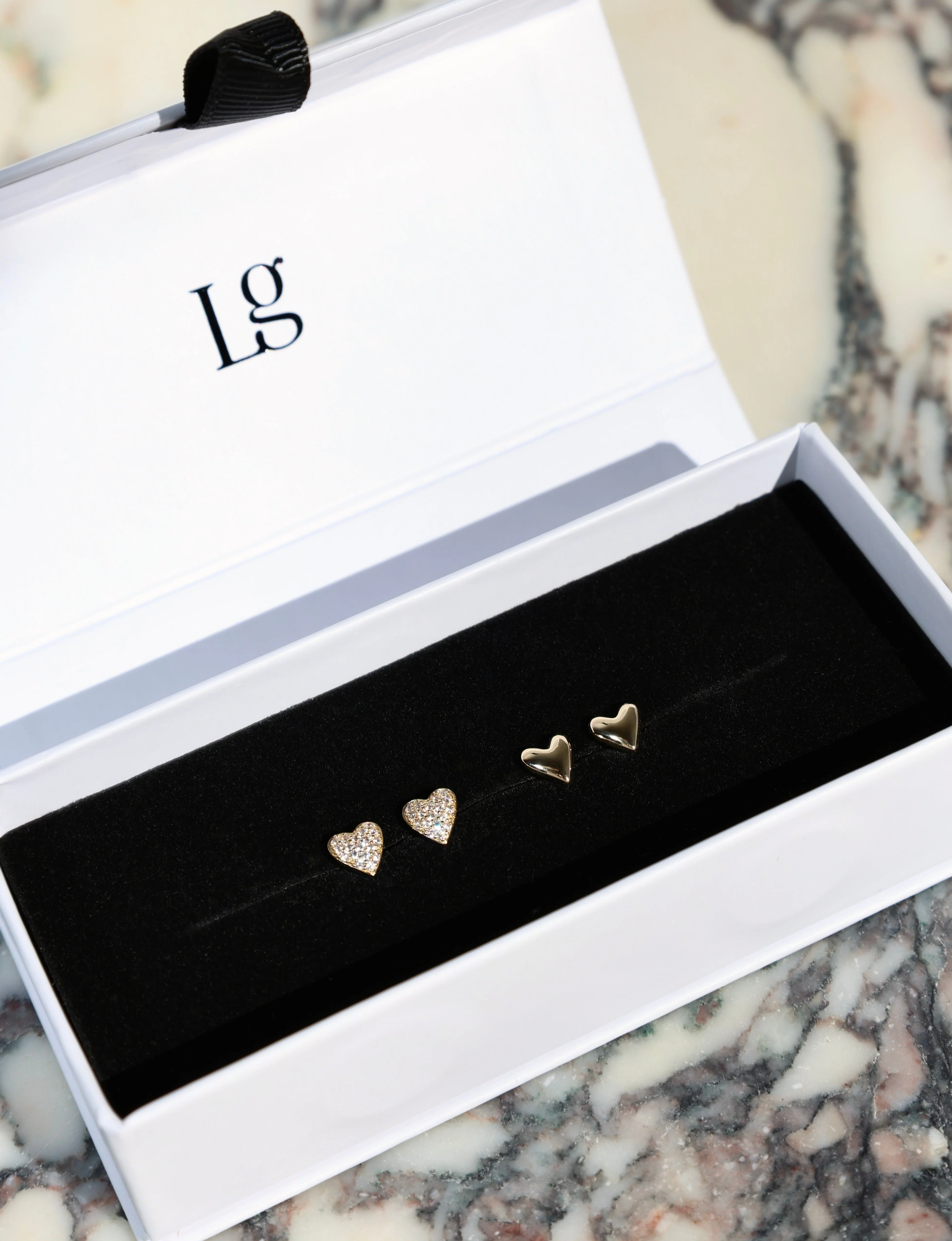THE PUFFED HEART STUDS - Image 4