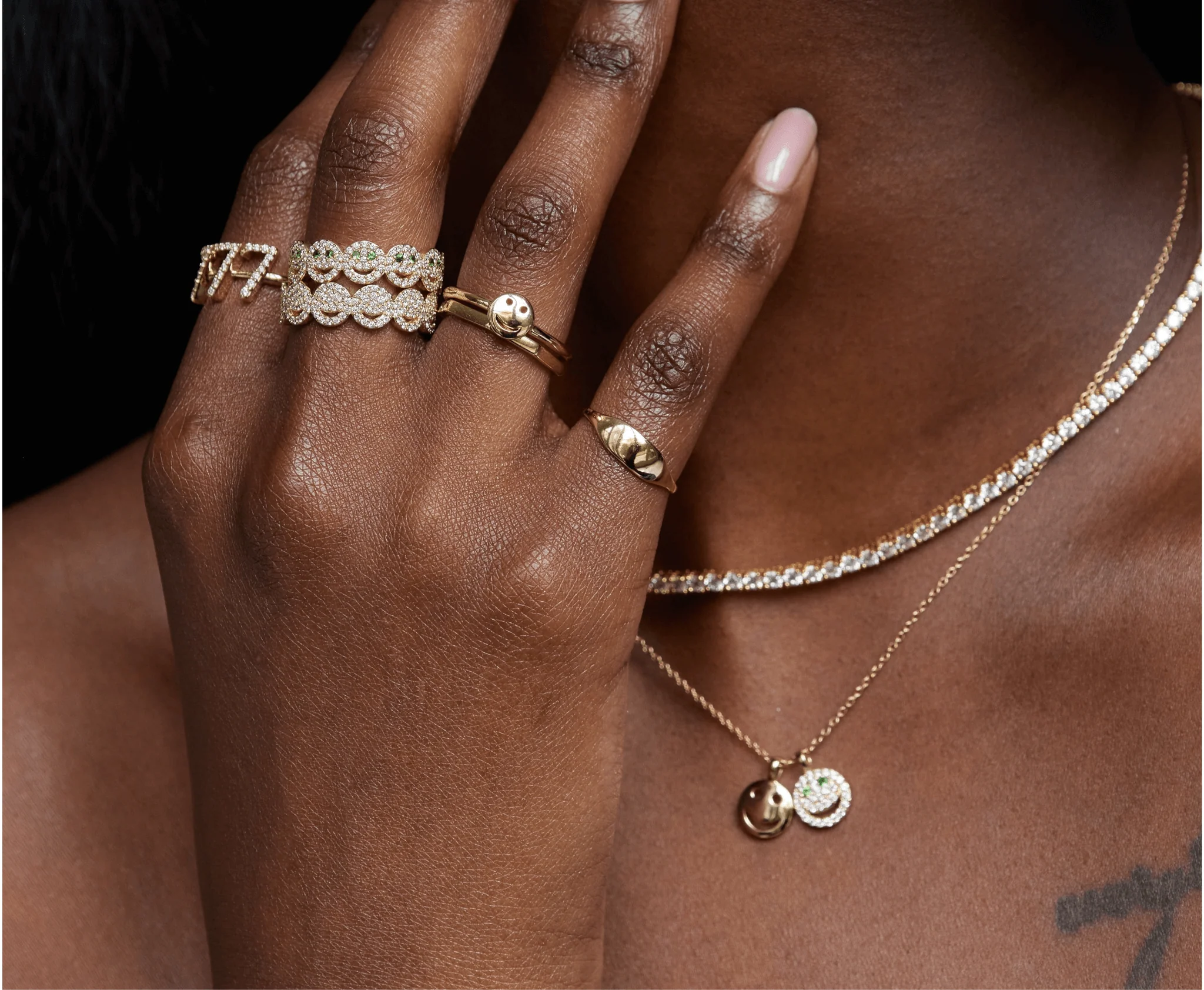 THE CLASSIC HAPPY FACE NECKLACE - Image 4