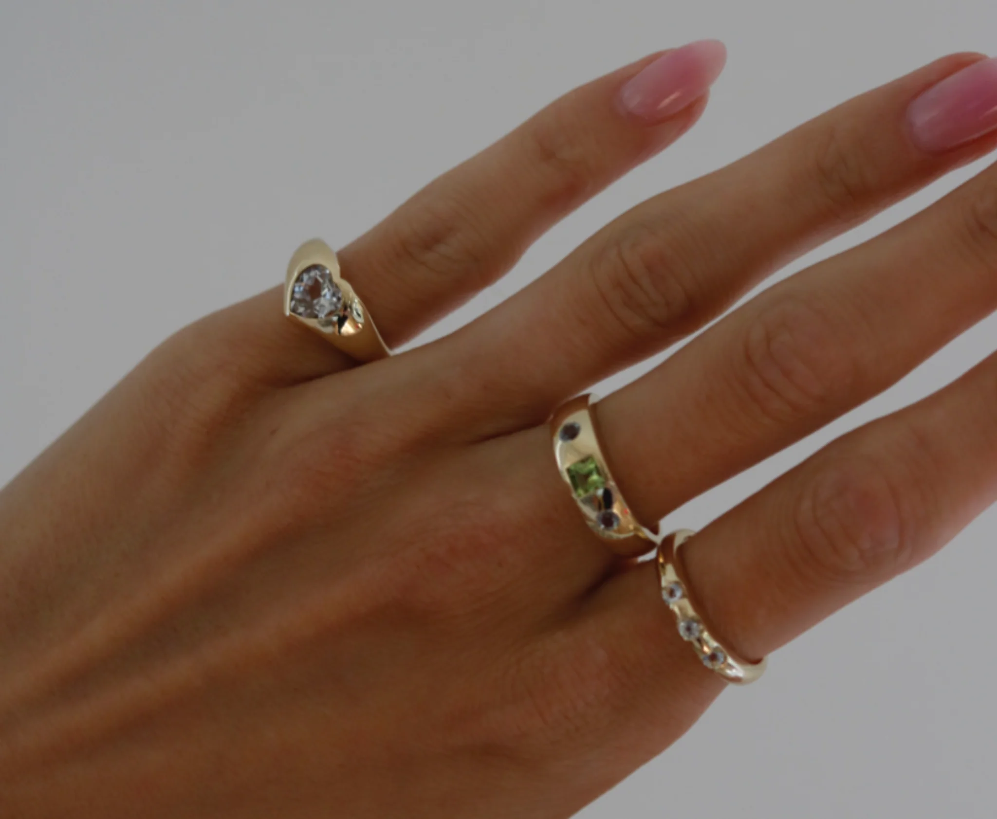 THE BEZEL HEART SIGNET RING - Image 7
