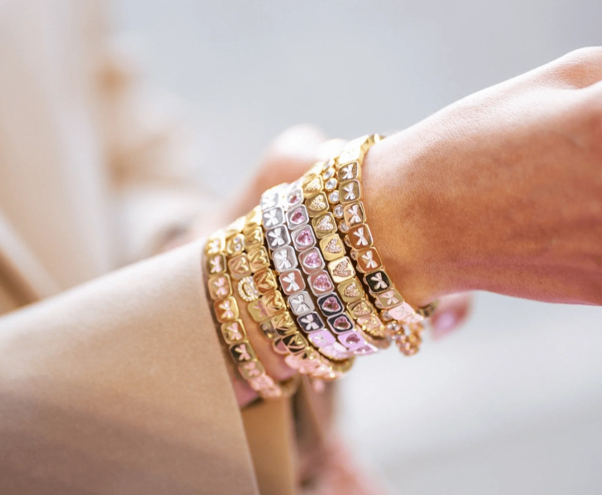 THE PINK BOW BRACELET - Image 4