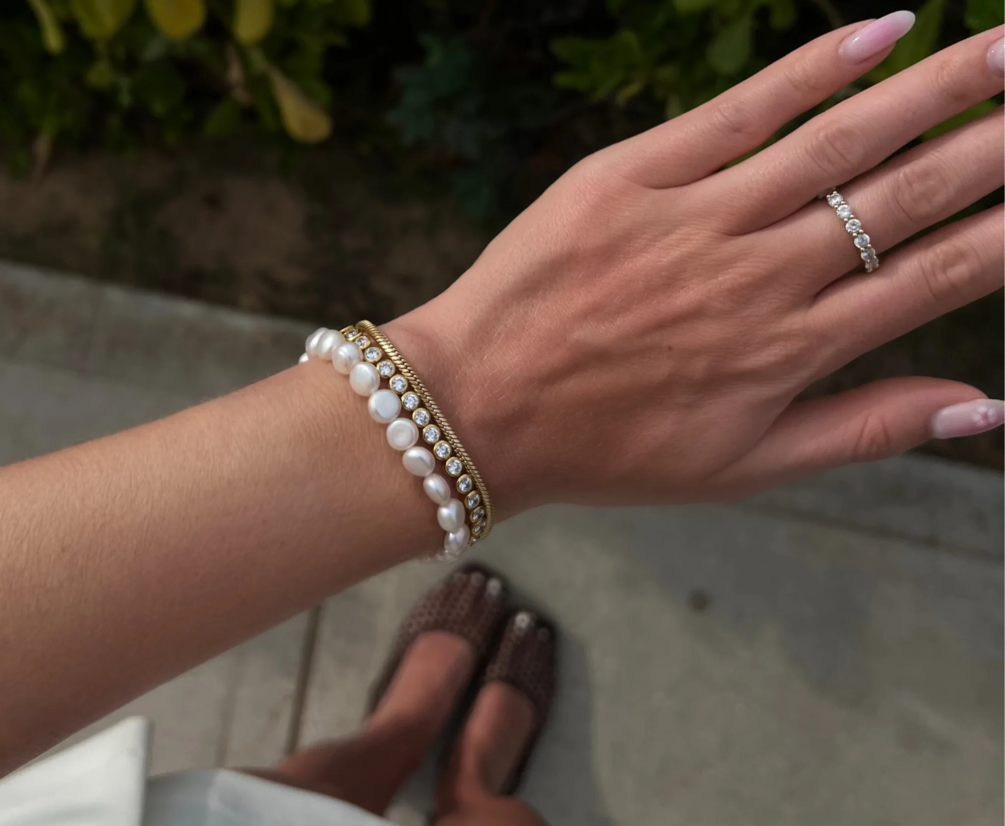 THE SIGNATURE PEARL BRACELET - Image 4