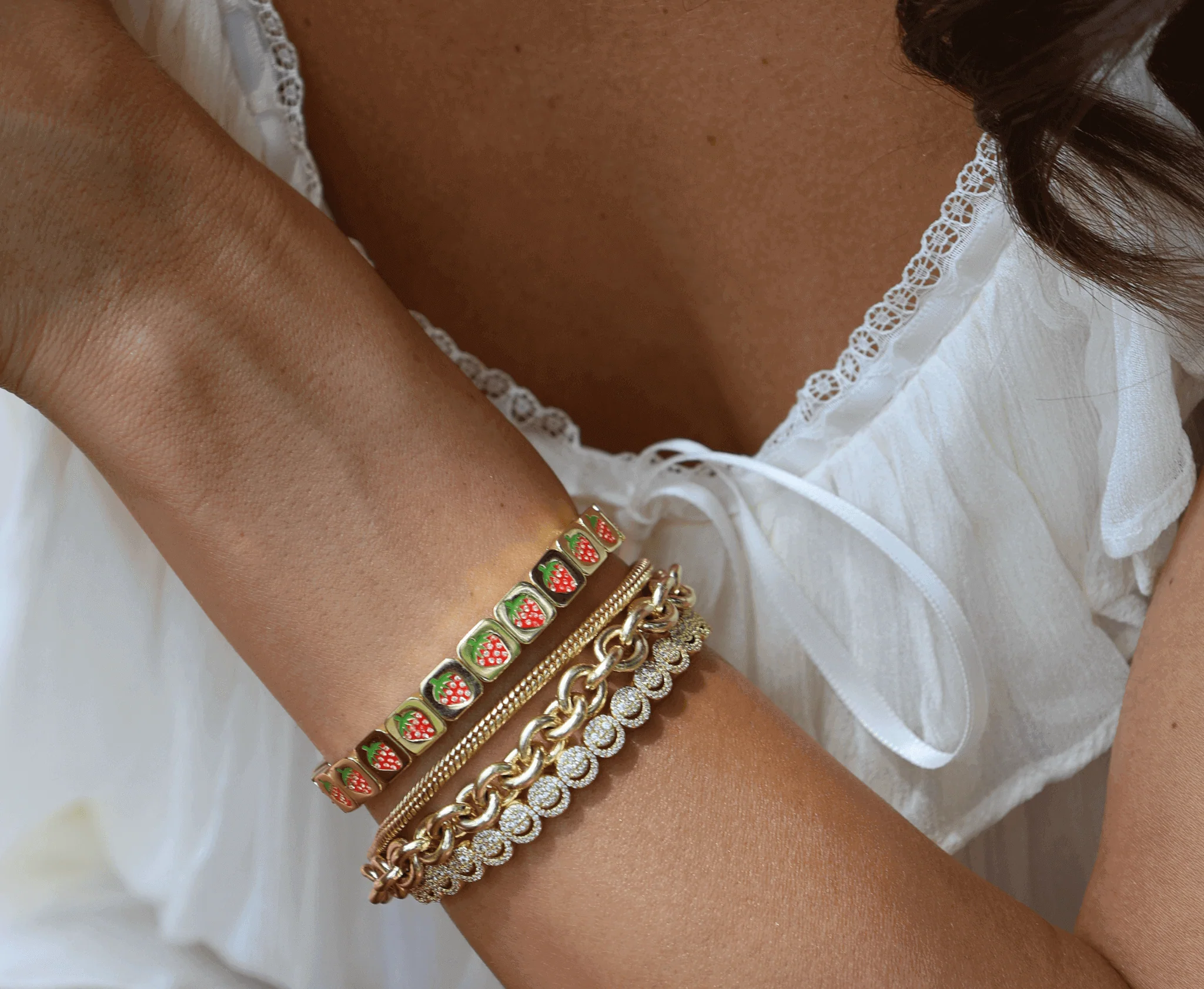 THE STRAWBERRY BRACELET - Image 4